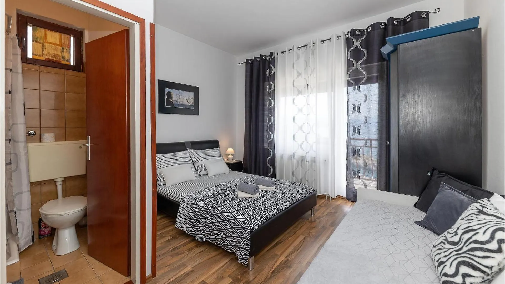 Amazing Apartment In Novi Vinodolski With Wifi